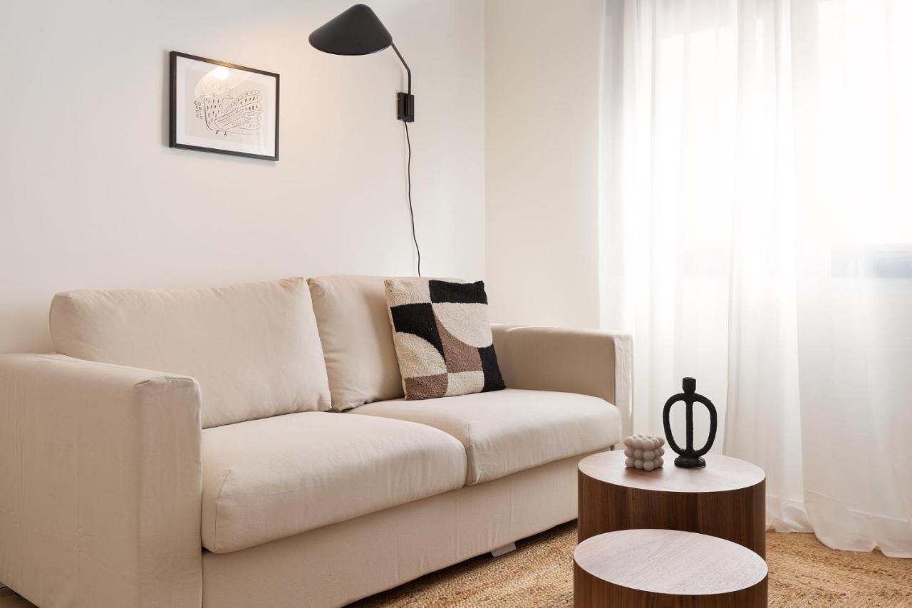 Urban Chill Apartments By Olala Homes L'Hospitalet de Llobregat Ngoại thất bức ảnh